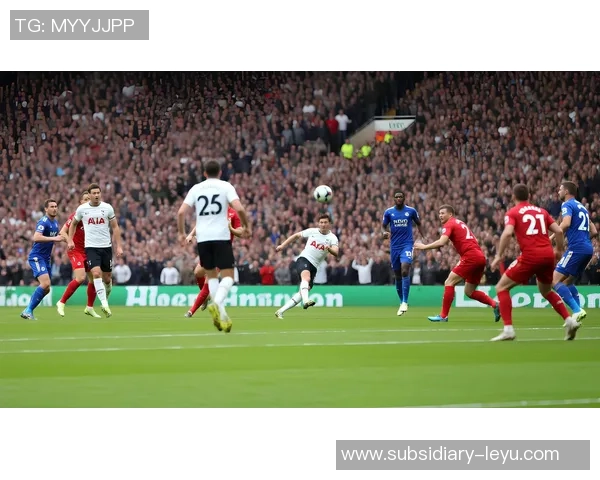 广西我爱足球2017:激情四溢的绿茵场上演绎青春梦想与团队精神